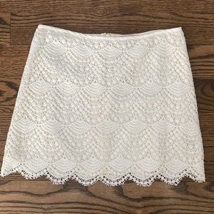 Juicy Couture - Ivory lace crochet skirt with scalloped hem and gold zipper back